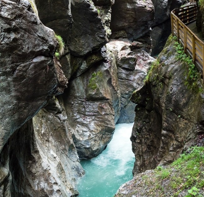Über Stege und Treppen durch die sagenumwobene Liechtensteinklamm in St. Johann im Pongau